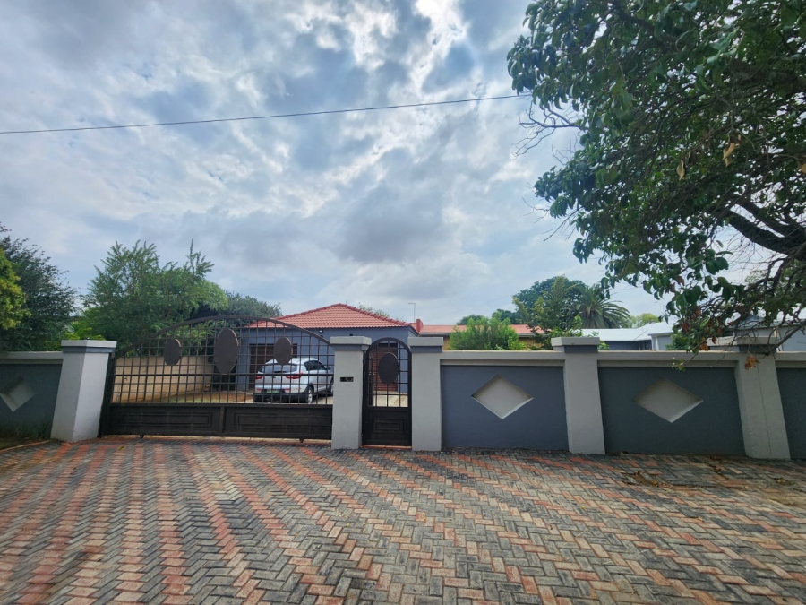 4 Bedroom Property for Sale in Dagbreek Free State